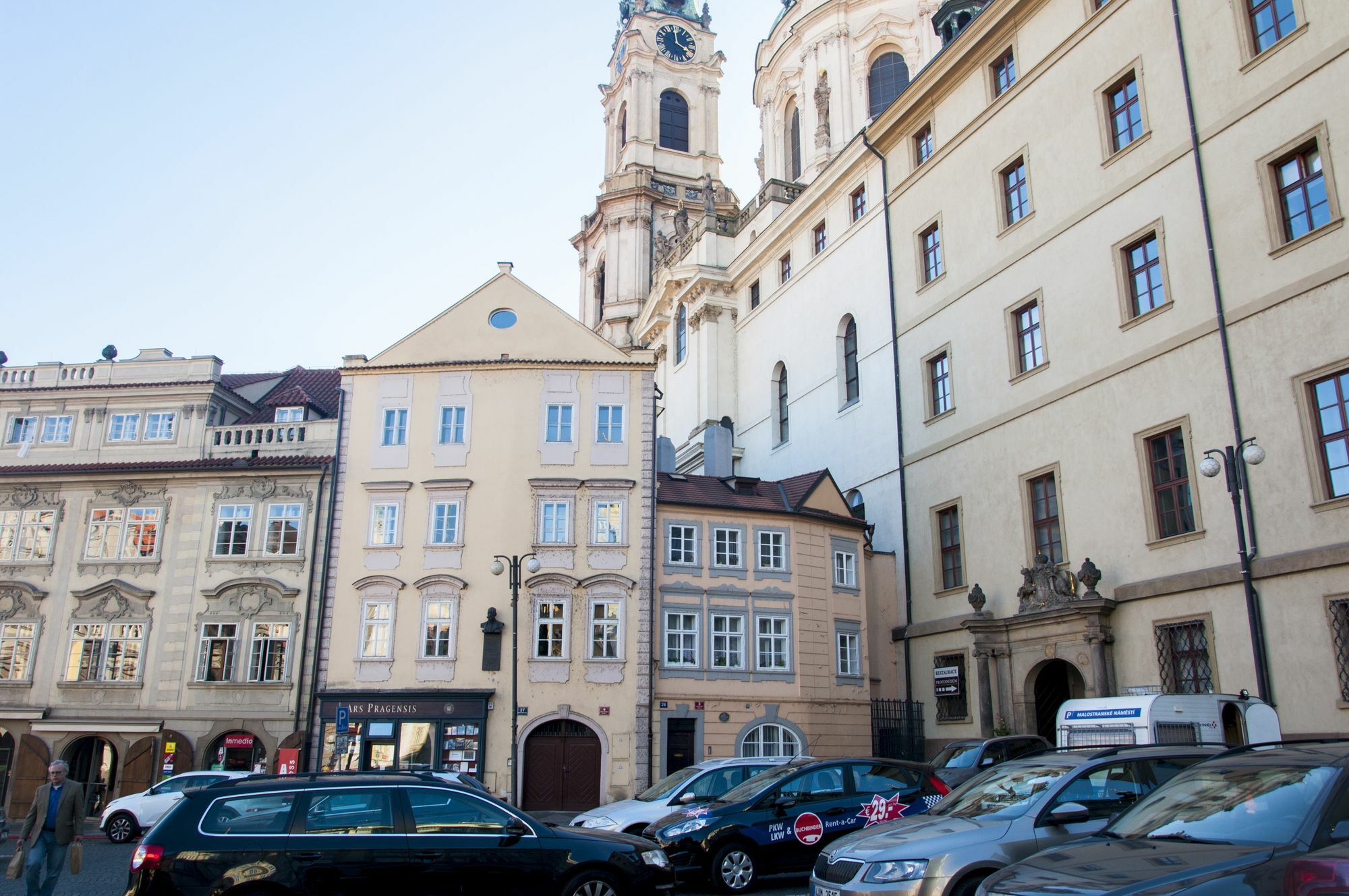 Apartment Cherry Charm Prag