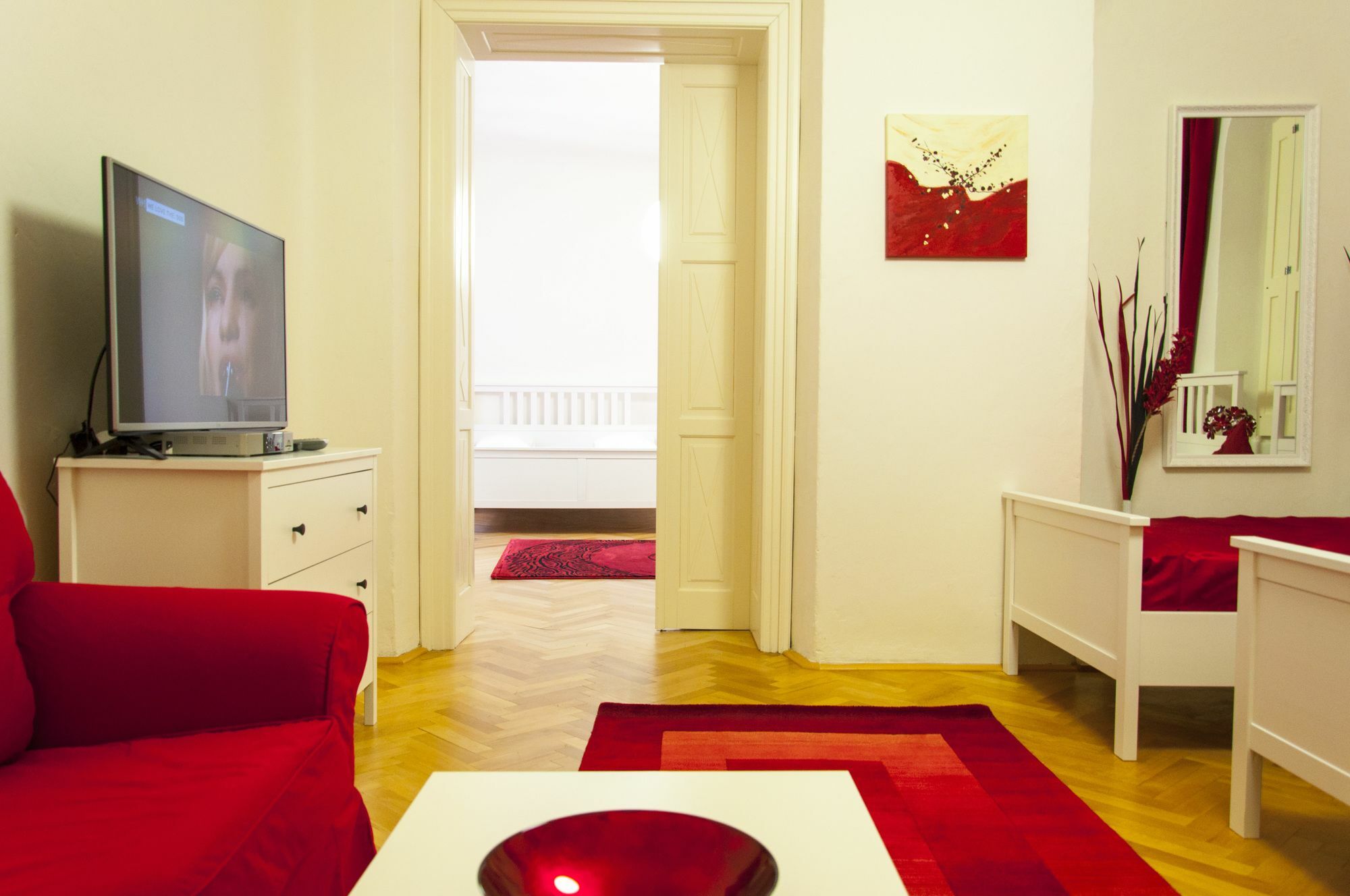 Cherry Charm Apartment *
